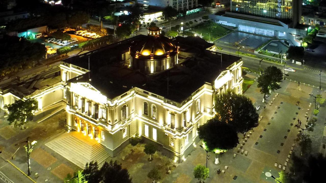 Six Hotel Guadalajara Expiatorio ภายนอก รูปภาพ